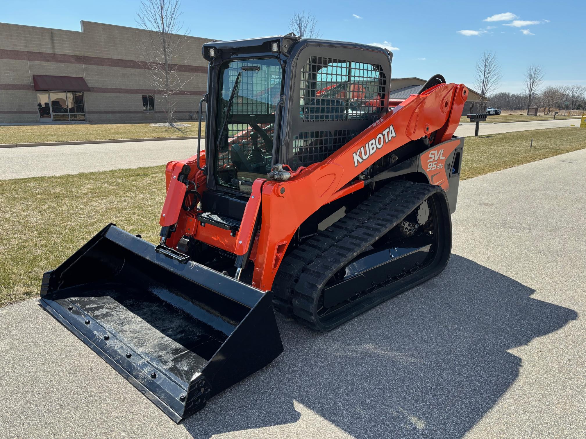 2018 KUBOTA SVL 95-2S - Image 2
